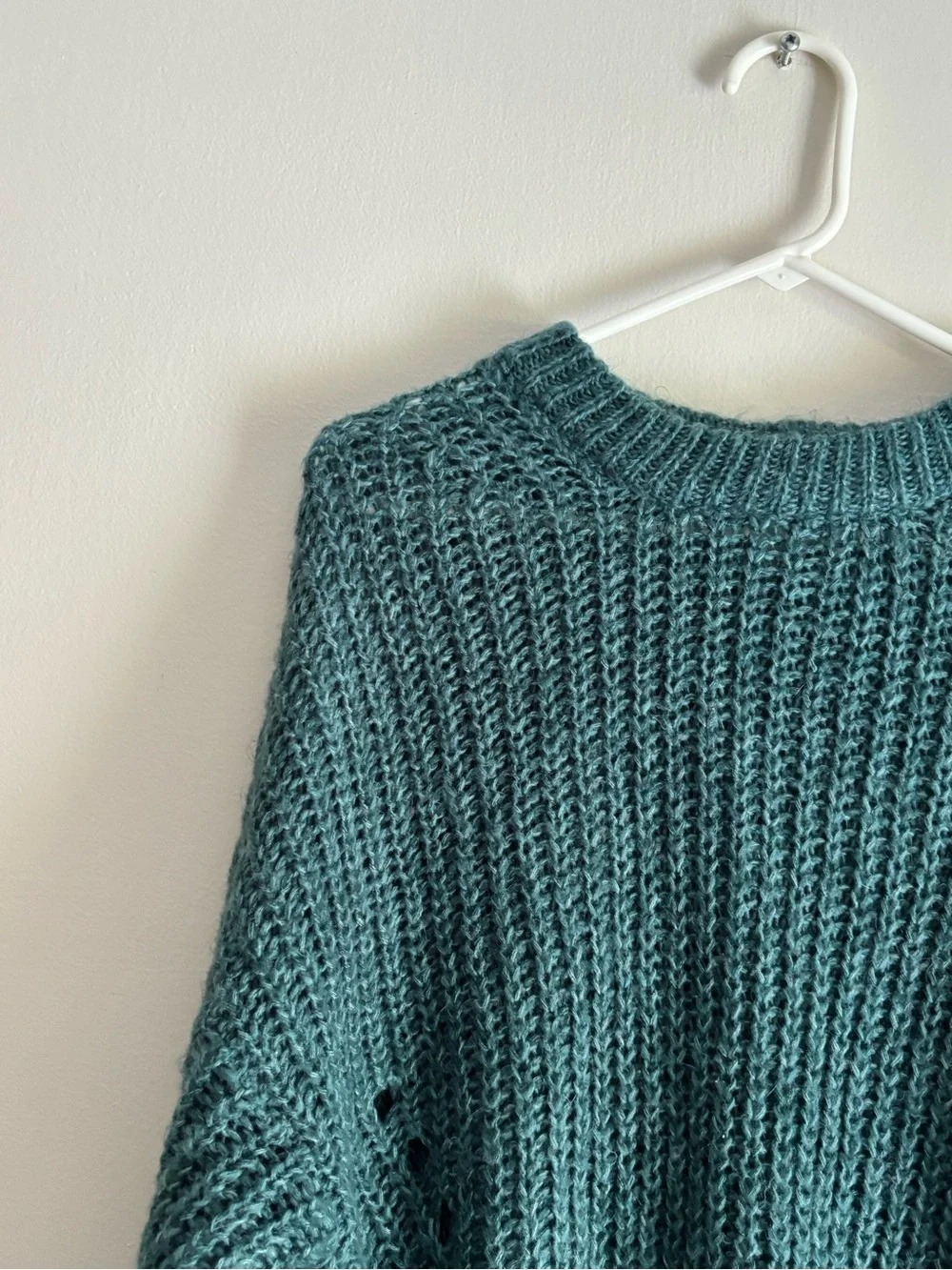 American Eagle Outfitters Teal Green Scoop-Neck Chunky Knit Sweater